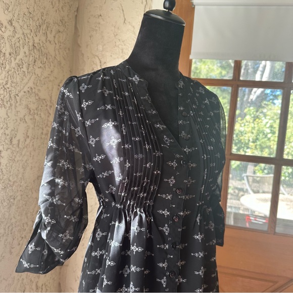 🦋 American Rag Black Half Sleeve Button Down Flowy Sheer Pleated Boho Blouse - Picture 6 of 13